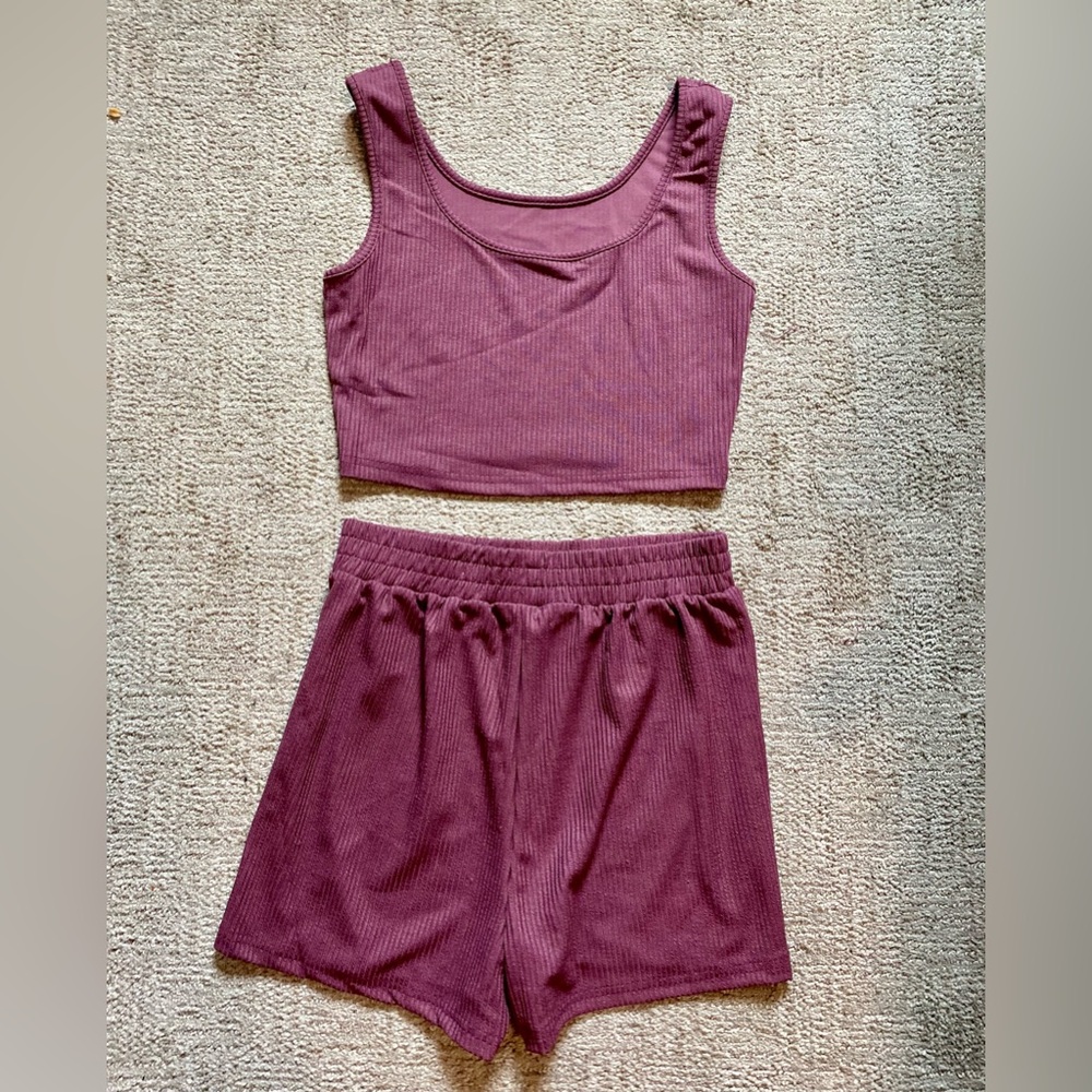 🍷 Mauve Ribbed Two-Piece Loungewear Set – Size Medium NWOT